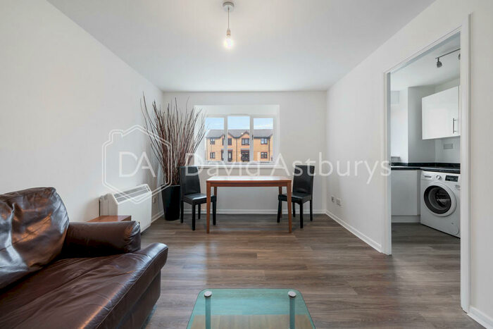 1 Bedroom Apartment To Rent In Taunton Drive, East Finchley, London, N2