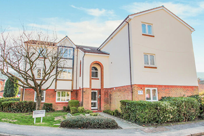 1 Bedroom Flat To Rent In Station Hill, Crawley, RH10