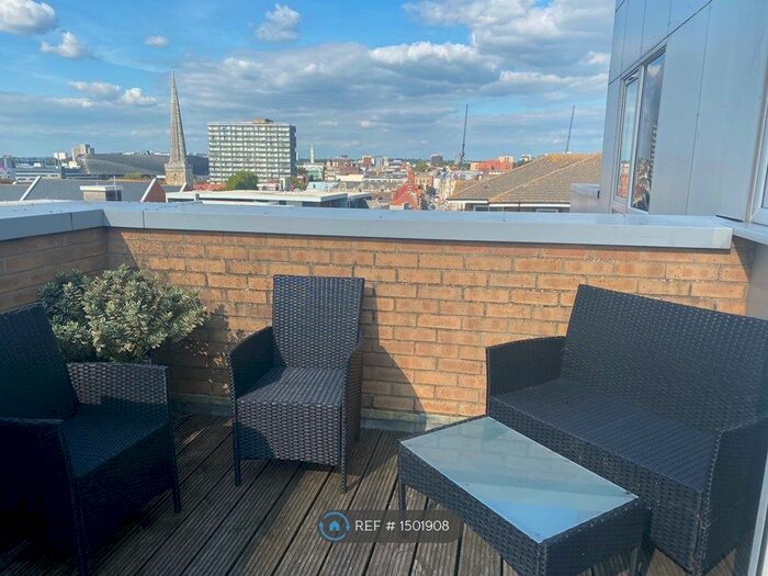 2 Bedroom Flat To Rent In Telephone House, Southampton, SO14