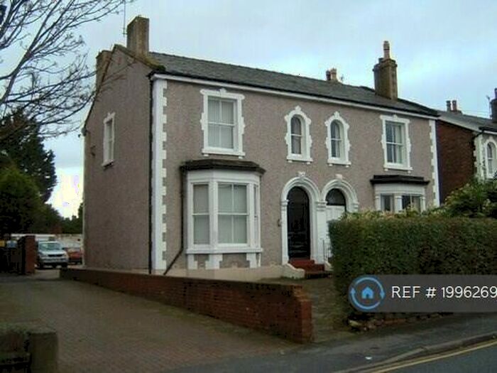 6 Bedroom Semi-Detached House To Rent In Derby Street, Ormskirk, L39