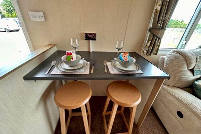 2 Bedroom Caravan For Sale In Birchington Vale Holiday Park, Shottendane Road, Birchington, Kent, CT7