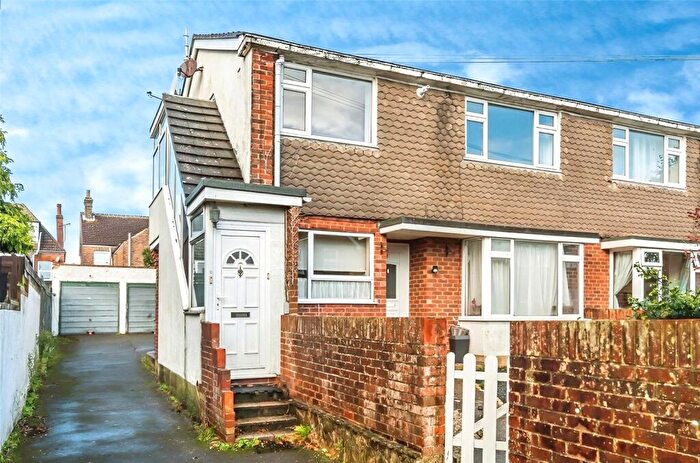 4 Bedroom Flat For Sale In Neville Road, Bognor Regis, West Sussex, PO22