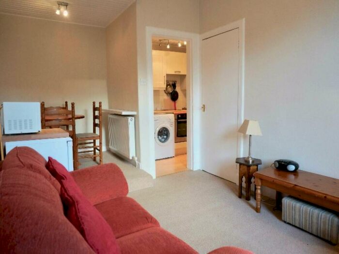 1 Bedroom Flat To Rent In Wardlaw Place, Gorgie, Edinburgh, EH11