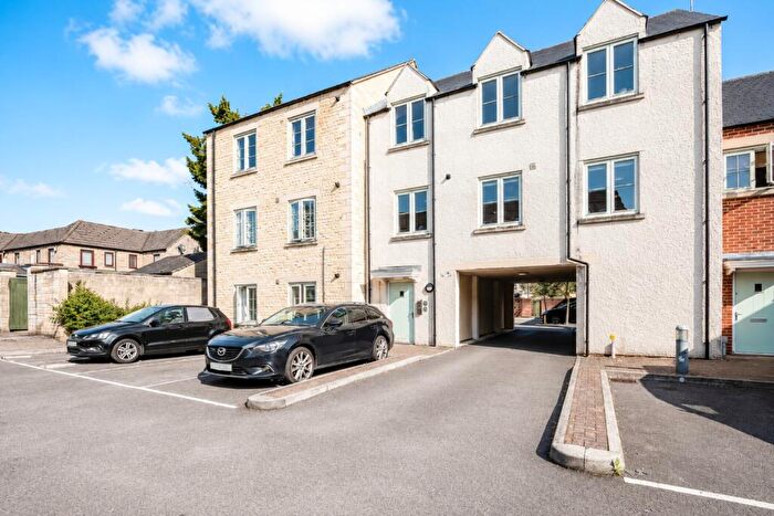 2 Bedroom Apartment To Rent In West Way, Cirencester, Gloucestershire, GL7