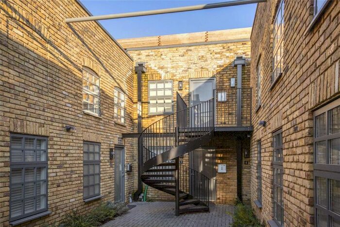 1 Bedroom Flat To Rent In Elm Grove, London, SW19