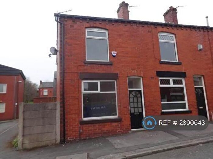 2 Bedroom Terraced House To Rent In Huxley St, Bolton, BL1