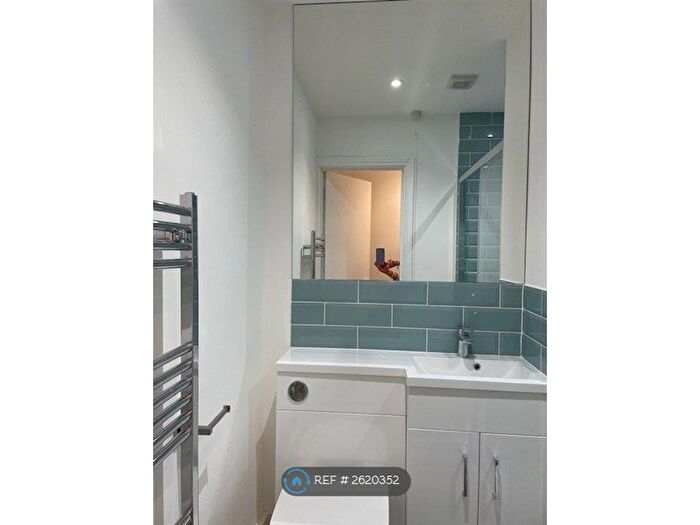 2 Bedroom Flat To Rent In Perham Rd, London, W14