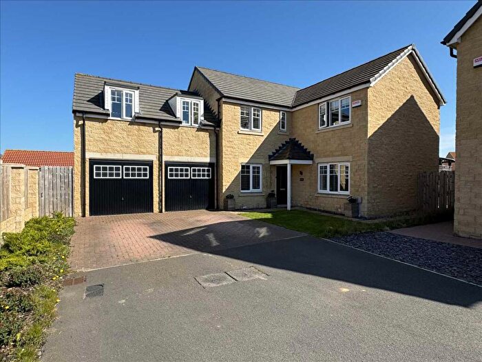 4 Bedroom Detached House For Sale In Fairway Drive, Humberston, Grimsby, DN36
