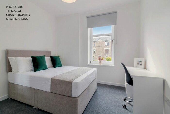 2 Bedroom Flat To Rent In Forfar Road, Stobswell, Dundee, DD4