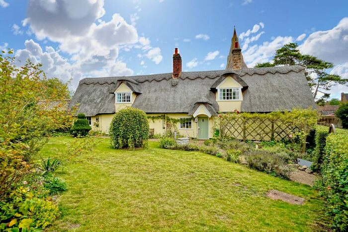 5 Bedroom Detached House For Sale In School Road, Broughton, Huntingdon, PE28