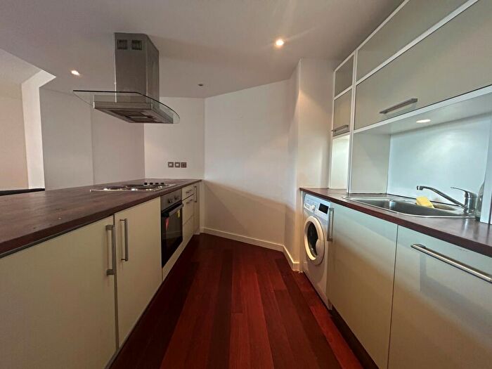 2 Bedroom Apartment To Rent In Beetham Tower, L3