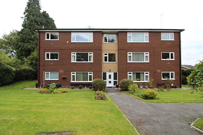 3 Bedroom Flat For Sale In Swiss Cottage, Bollinbrook Road, Macclesfield, Cheshire, SK10