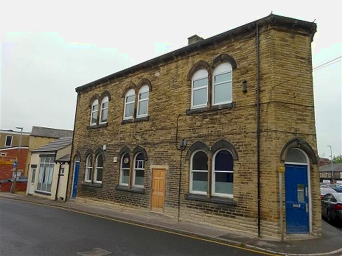 Studio To Rent In Flat, Oldfield Lane, Heckmondwike, WF16