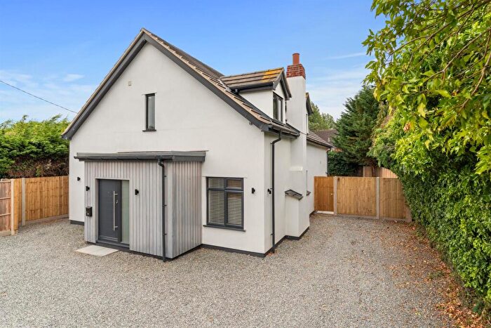 5 Bedroom Detached House For Sale In Near Wymondham College, NR17