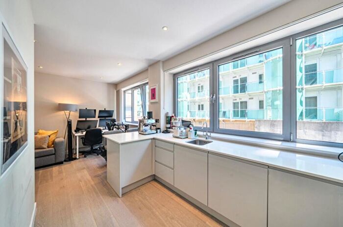 1 Bedroom Property For Sale In Station Road, Barnet, EN5