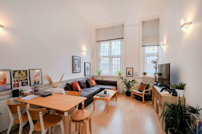 2 Bedroom Flat To Rent In Pitfield Street (), N1