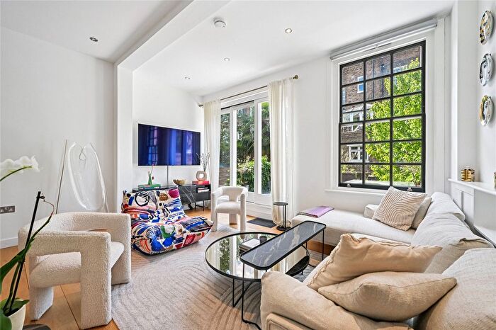 3 Bedroom Terraced House To Rent In Kings Road, London, SW10