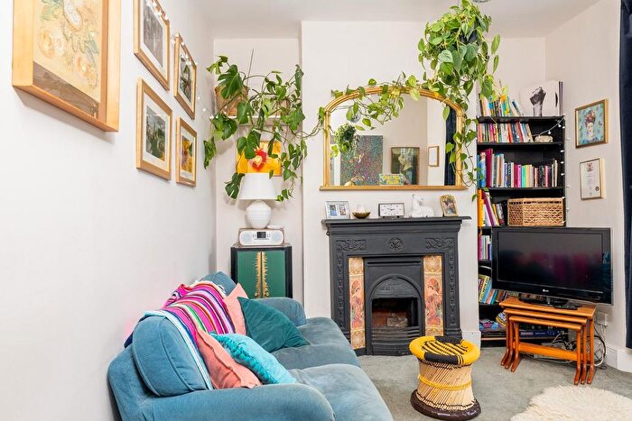 3 Bedroom End Terrace House For Sale In Hereford Road, St Werburghs, BS2