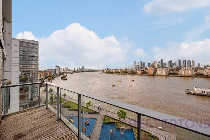 2 Bedroom Flat To Rent In Dowells Street, Greenwich, SE10