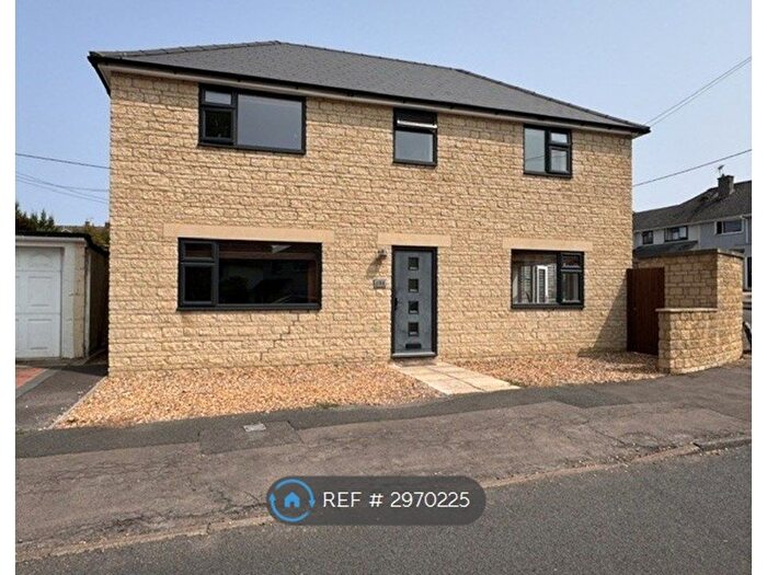 3 Bedroom Detached House To Rent In Bowling Green Road, Cirencester, GL7