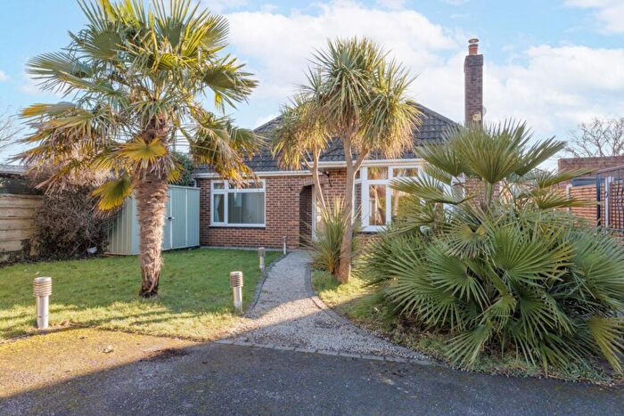 2 Bedroom Detached Bungalow To Rent In Tweedale Road, Bournemouth, BH9