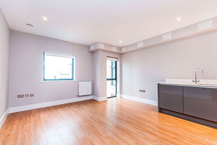 1 Bedroom Flat To Rent In Stour Street, Canterbury, Kent, CT1