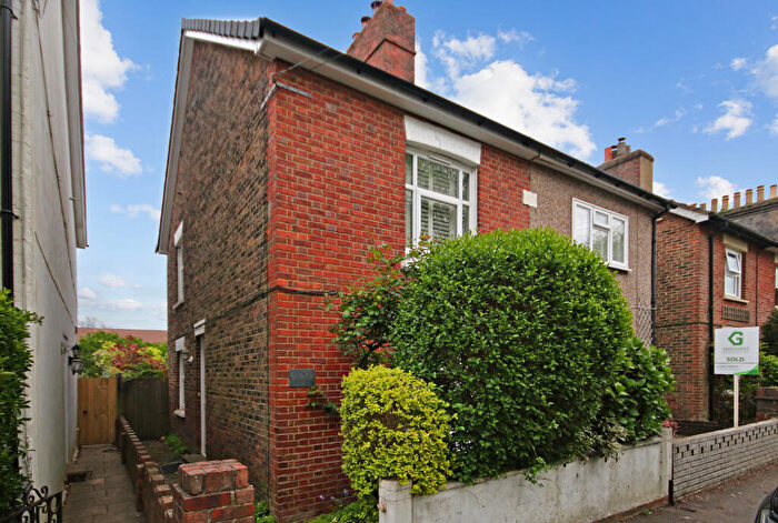 2 Bedroom Semi Detached House For Sale In Lingfield Road, East Grinstead, RH19