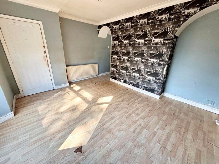 3 Bedroom Terraced House For Sale In Beckton Gardens, Manchester, M22