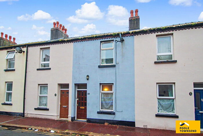 2 Bedroom Terraced House For Sale In Wallace Street, Barrow-in-furness, LA14