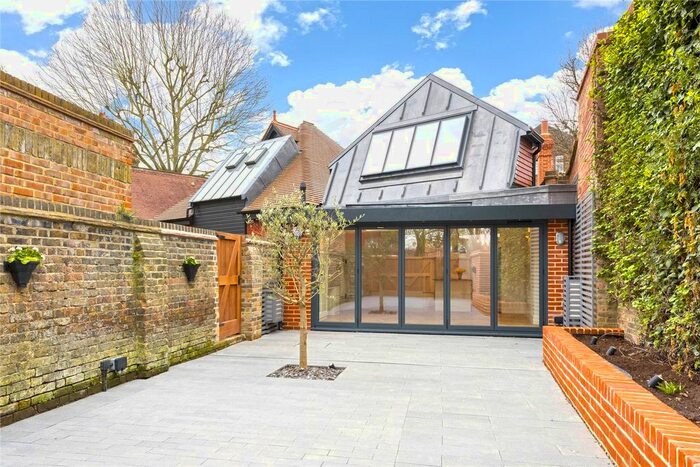 1 Bedroom Detached House To Rent In Bedford Road, Chiswick, London, W4