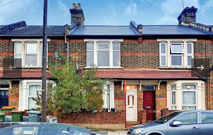 3 Bedroom Terraced House To Rent In Leggatt Road, Stratford, London, E15