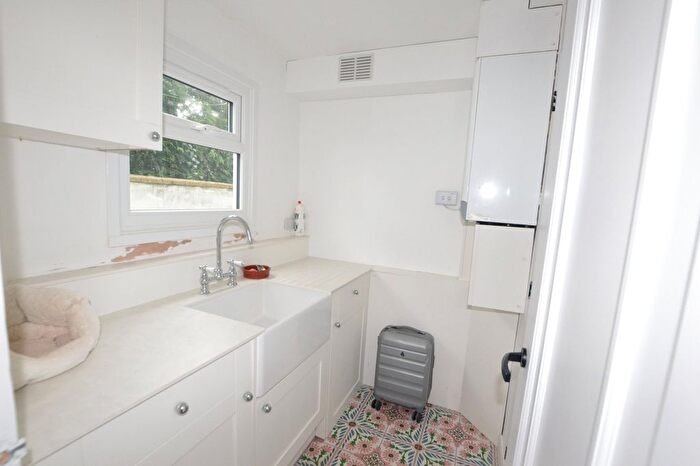 2 Bedroom Detached Bungalow For Sale In Bowerland Avenue, Watcombe Park, Torquay, Devon, TQ2