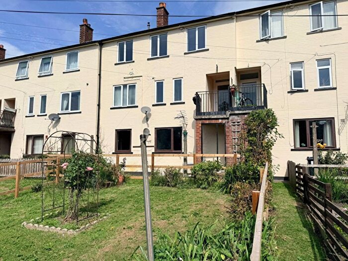3 Bedroom Maisonette For Sale In Moatside, Brampton, CA8