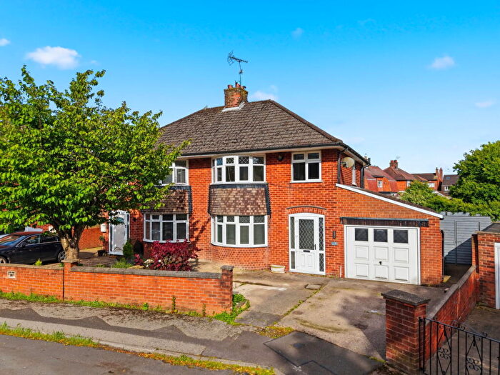 3 Bedroom Semi Detached House For Sale In Bingham Avenue, Sutton-in-ashfield, NG17
