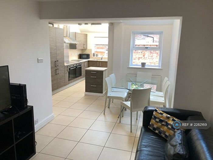 8 Bedroom Terraced House To Rent In Kenmare Road, Liverpool, L15