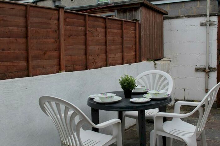 2 Bedroom Terraced House For Sale In Caernarfon Road, Bangor, Gwynedd, LL57