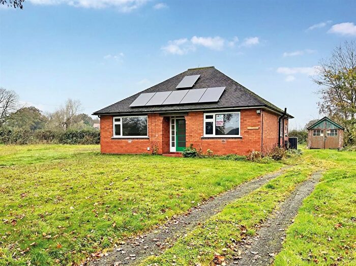 2 Bedroom Detached Bungalow For Sale In Deans Lane, Balterley, Crewe, CW2