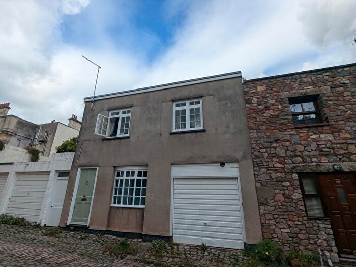 3 Bedroom Semi Detached House To Rent In Cobblestone Mews, Clifton, Bristol, BS8