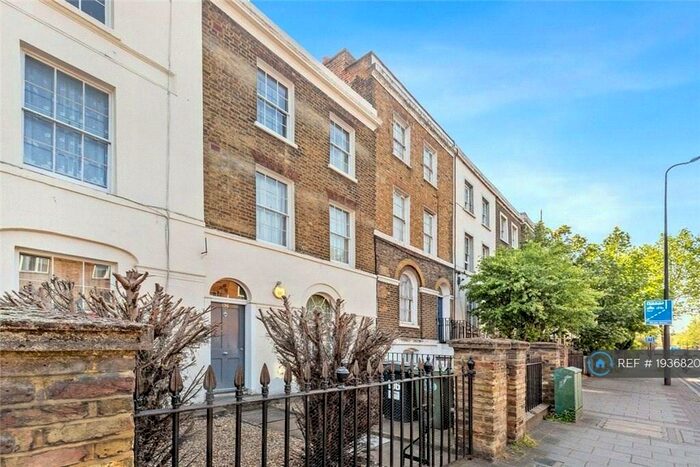 2 Bedroom Flat To Rent In Camberwell New Road, London, SE5