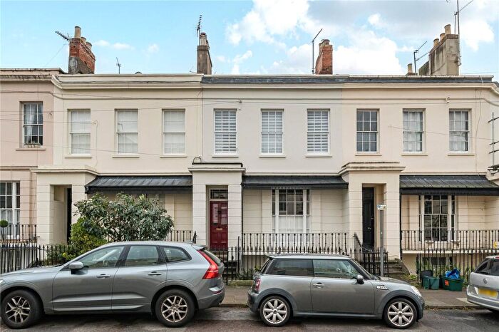 4 Bedroom Town House For Sale In Grosvenor Place South, Cheltenham, GL52