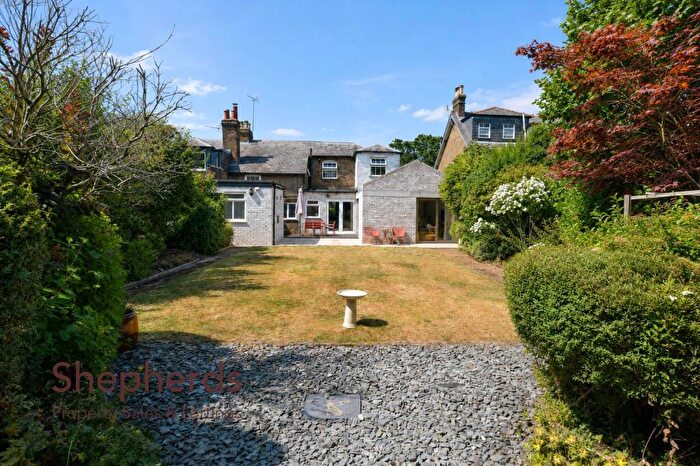 4 Bedroom Semi-Detached House For Sale In Churchfield Path, Cheshunt, EN8