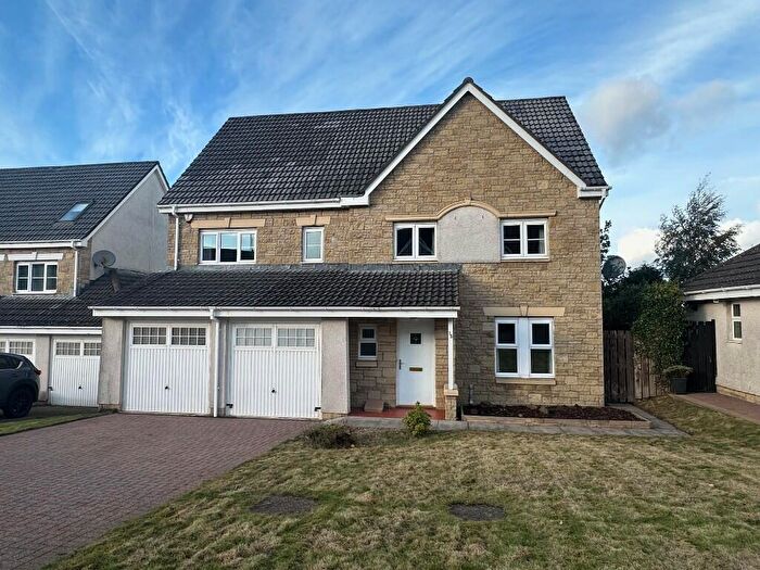 7 Bedroom Detached House For Sale In Hawthorn Way, Glasgow, G72