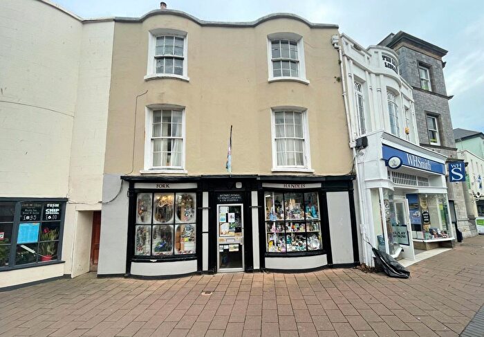 2 Bedroom Property For Sale In Regent Street, Teignmouth, TQ14