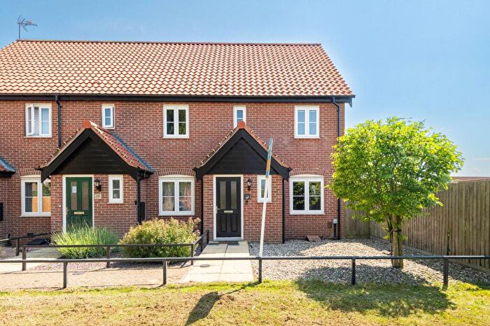 2 Bedroom Semi-Detached House For Sale In Victory Avenue, Bradwell, NR31