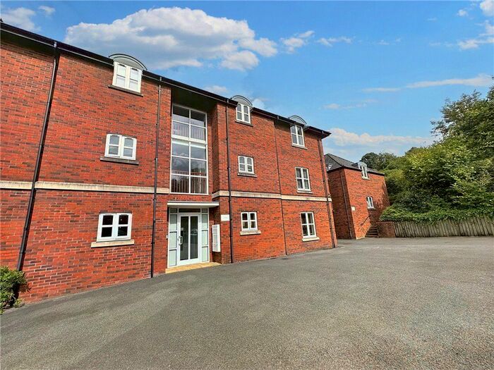 2 Bedroom Flat For Sale In Cunetio Gardens, White Horse Road, Marlborough, SN8