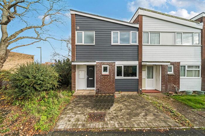3 Bedroom End Of Terrace House For Sale In Dolphin Crescent, Alverstoke, Gosport, PO12