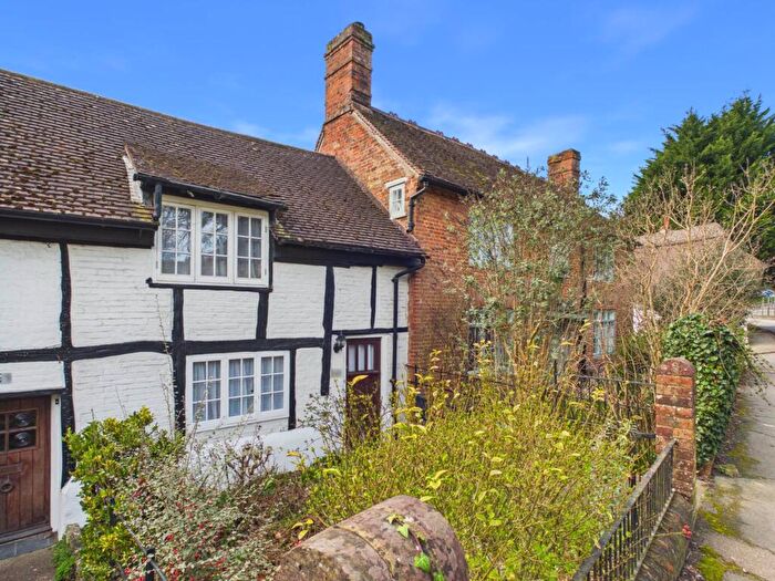 1 Bedroom Semi Detached House For Sale In High Street, Whitchurch, HP22