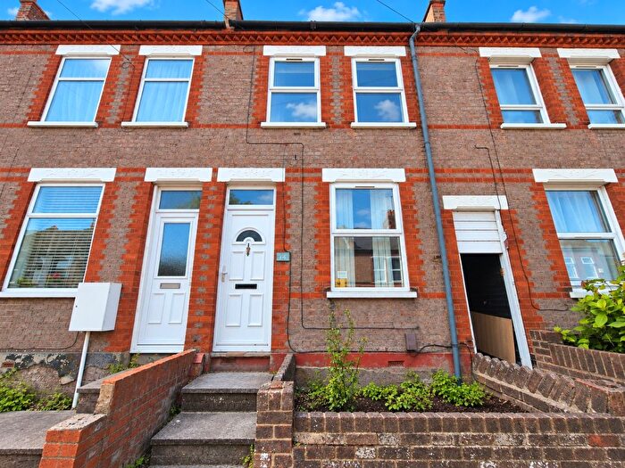 2 Bedroom Terraced House For Sale In St. Saviours Crescent, Luton, Bedfordshire, LU1