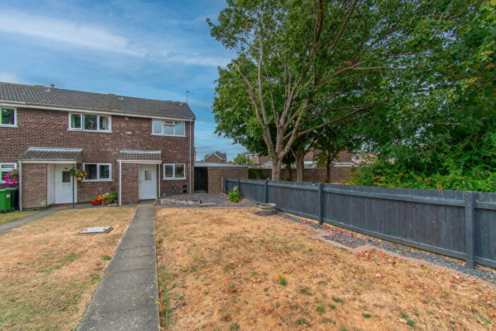 2 Bedroom End Of Terrace House For Sale In Wheeldale, Wigston, LE18
