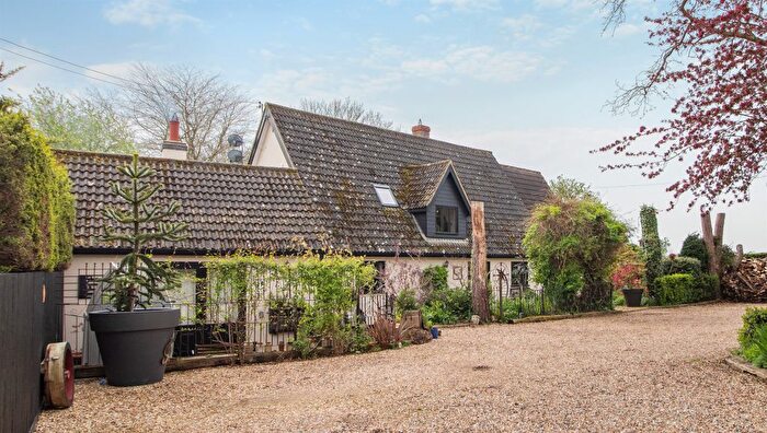 6 Bedroom Chalet For Sale In Norwich Road, Rushford, Thetford, IP24